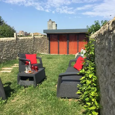 Apartment Almada Garden - Com Possibilidade Parking *
